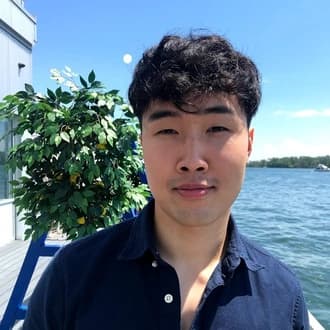 Yi Ngo